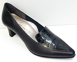 外反母趾予防パンプス