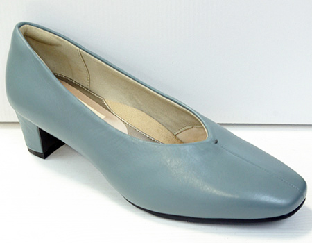 外反母趾予防パンプス