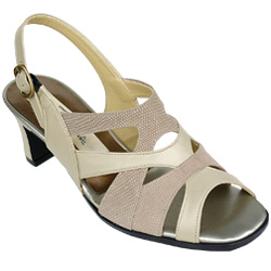 外反母趾予防パンプス